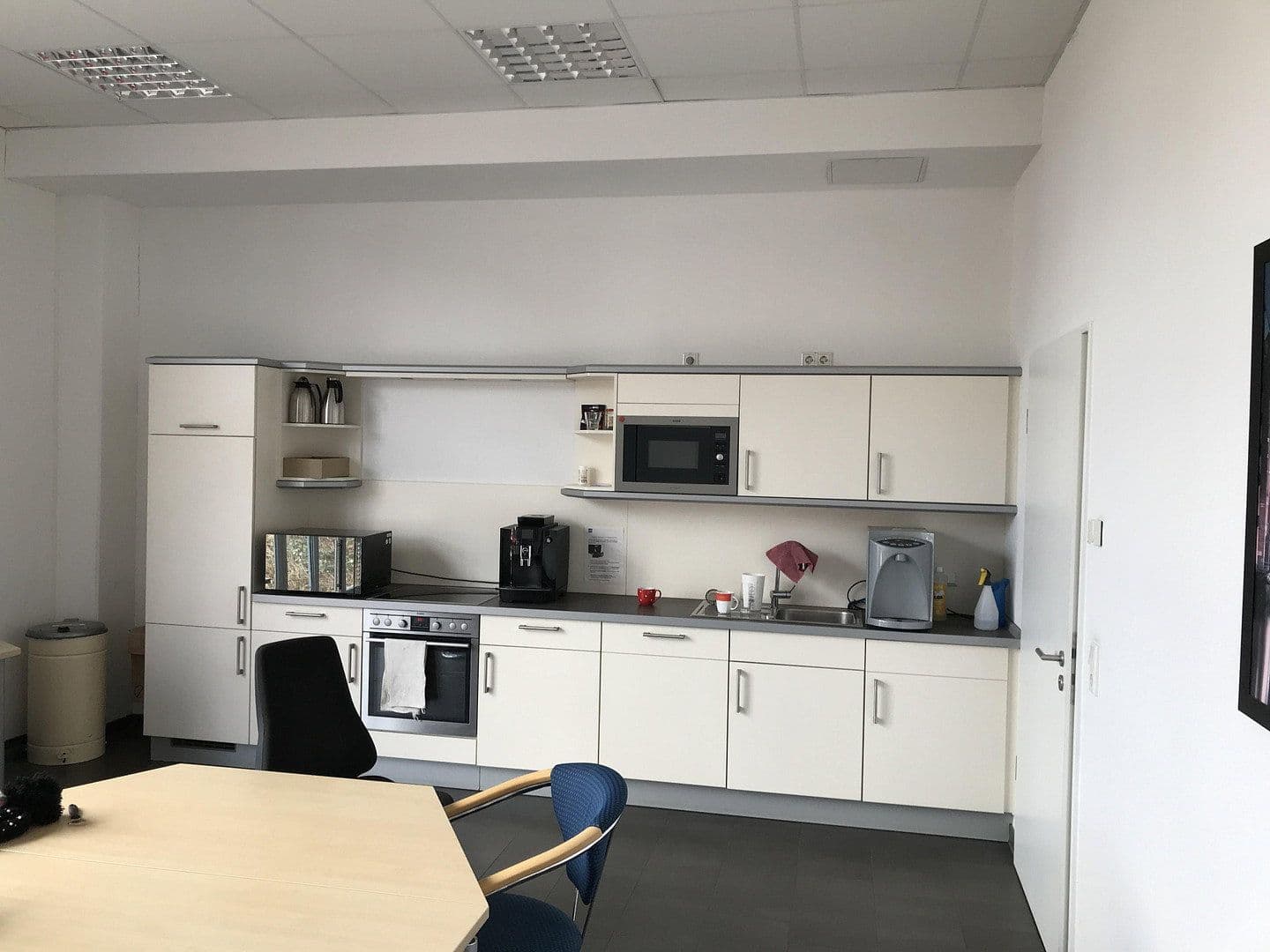 Prenájom nebytového priestoru 1.300 m², Hamburg, Hamburg Prenájom nebytového priestoru 1.300 m², Hamburg, Hamburg