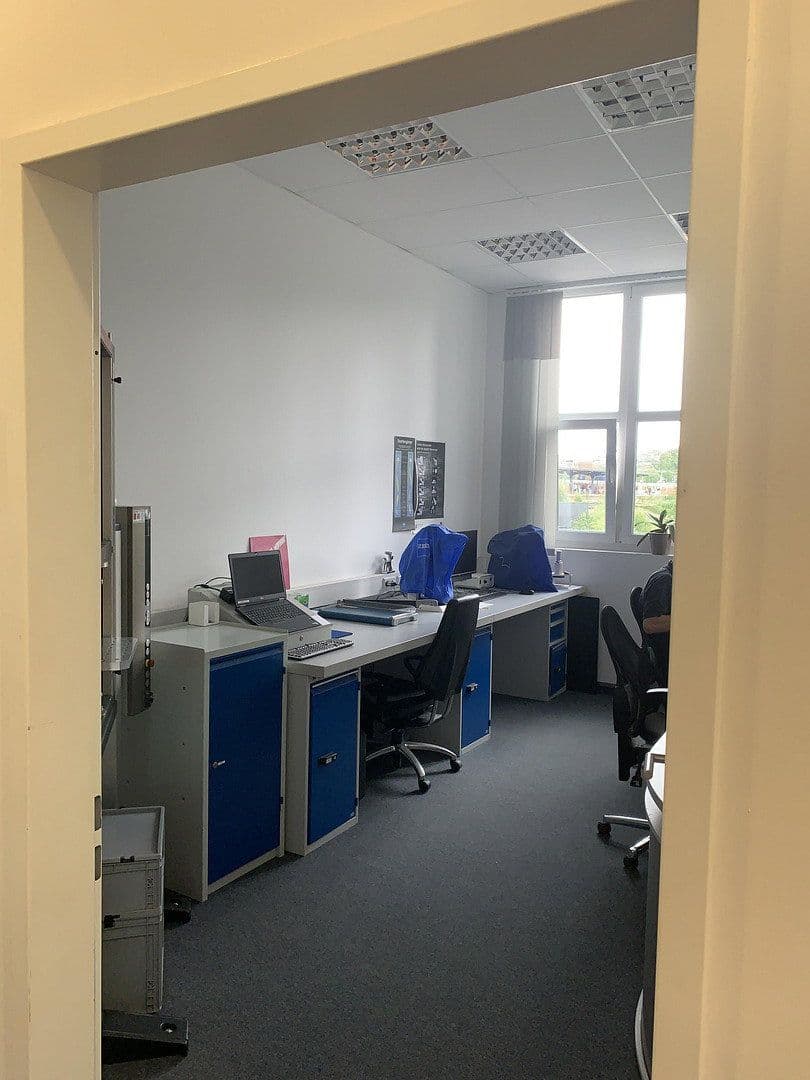 Prenájom nebytového priestoru 1.300 m², Hamburg, Hamburg Prenájom nebytového priestoru 1.300 m², Hamburg, Hamburg