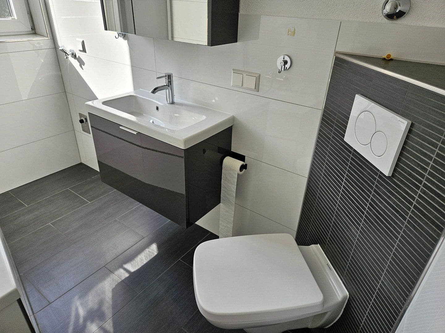 Prenájom bytu 2-izbový 50 m², Hauptstraße 22, Neckargemünd, Bádensko-Wurttembersko Prenájom bytu 2-izbový 50 m², Hauptstraße 22, Neckargemünd, Bádensko-Wurttembersko