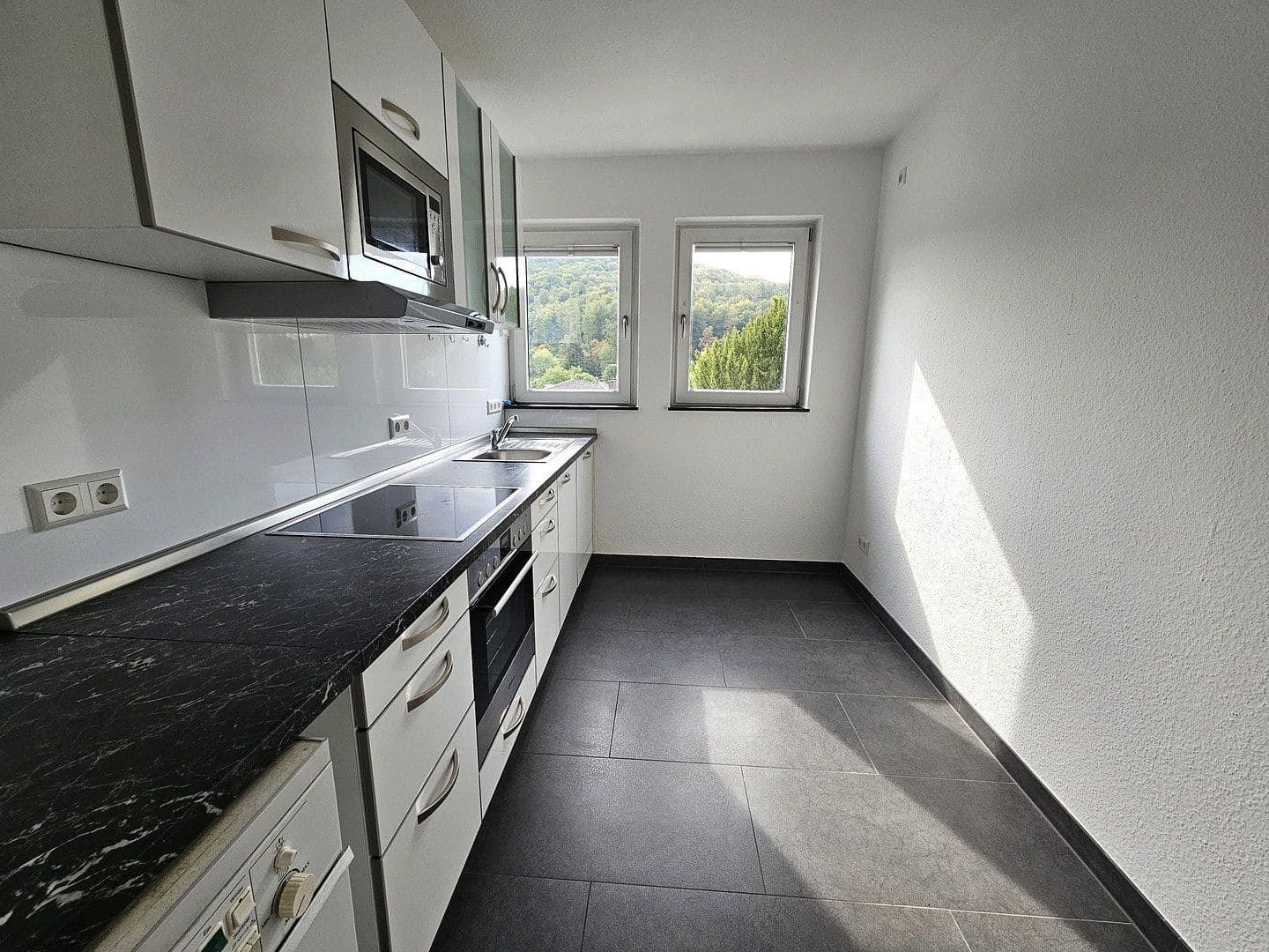Prenájom bytu 2-izbový 50 m², Hauptstraße 22, Neckargemünd, Bádensko-Wurttembersko Prenájom bytu 2-izbový 50 m², Hauptstraße 22, Neckargemünd, Bádensko-Wurttembersko