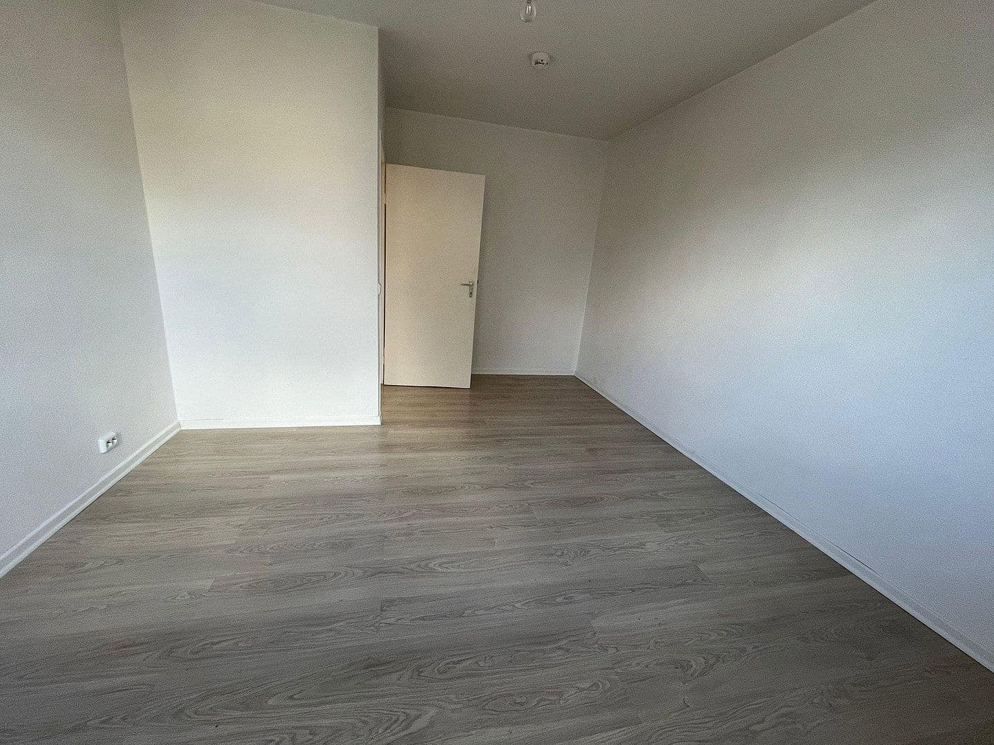 Predaj bytu 2-izbový 59 m², Berlin Mariendorf, Berlín Predaj bytu 2-izbový 59 m², Berlin Mariendorf, Berlín