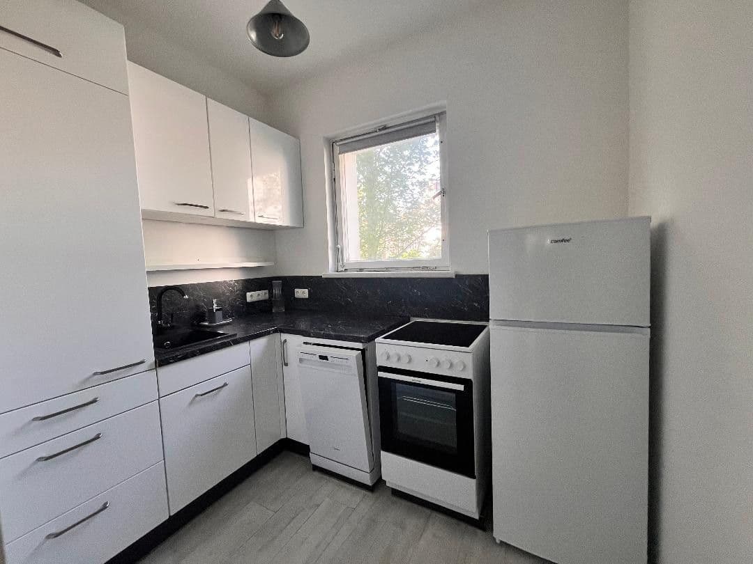 Predaj bytu 2-izbový 44 m², Berlin Friedenau, Berlín Predaj bytu 2-izbový 44 m², Berlin Friedenau, Berlín