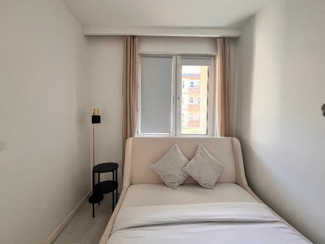 Predaj bytu 2-izbový 44 m², Berlin Friedenau, Berlín Predaj bytu 2-izbový 44 m², Berlin Friedenau, Berlín