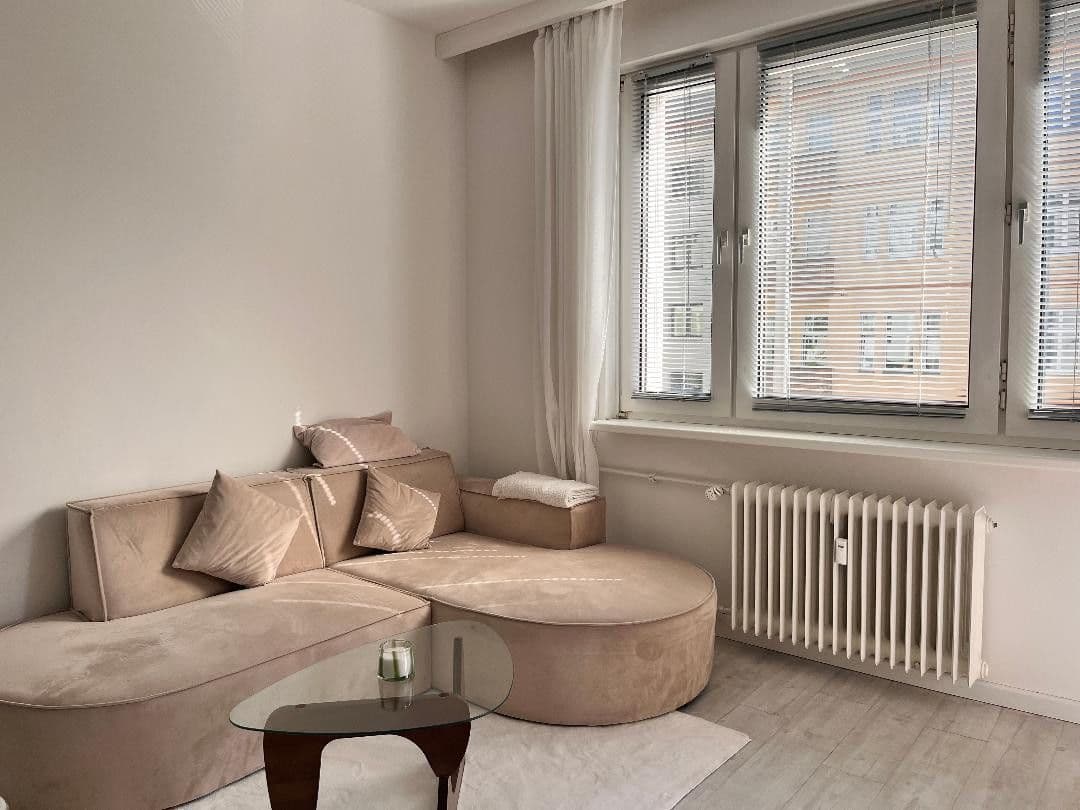 Predaj bytu 2-izbový 44 m², Berlin Friedenau, Berlín Predaj bytu 2-izbový 44 m², Berlin Friedenau, Berlín