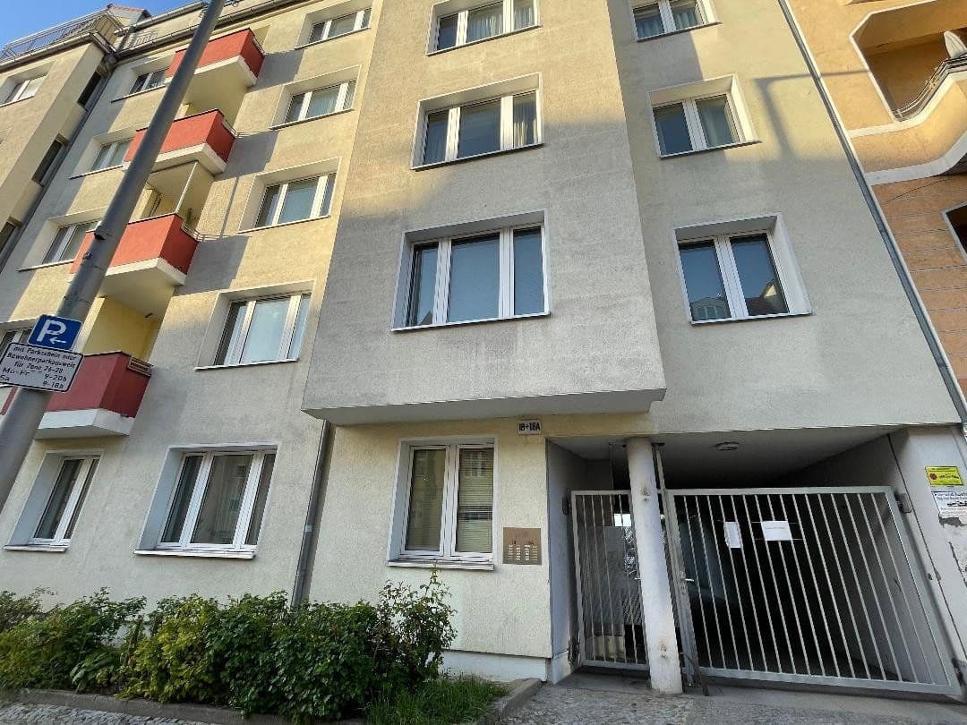 Predaj bytu 2-izbový 44 m², Berlin Friedenau, Berlín Predaj bytu 2-izbový 44 m², Berlin Friedenau, Berlín