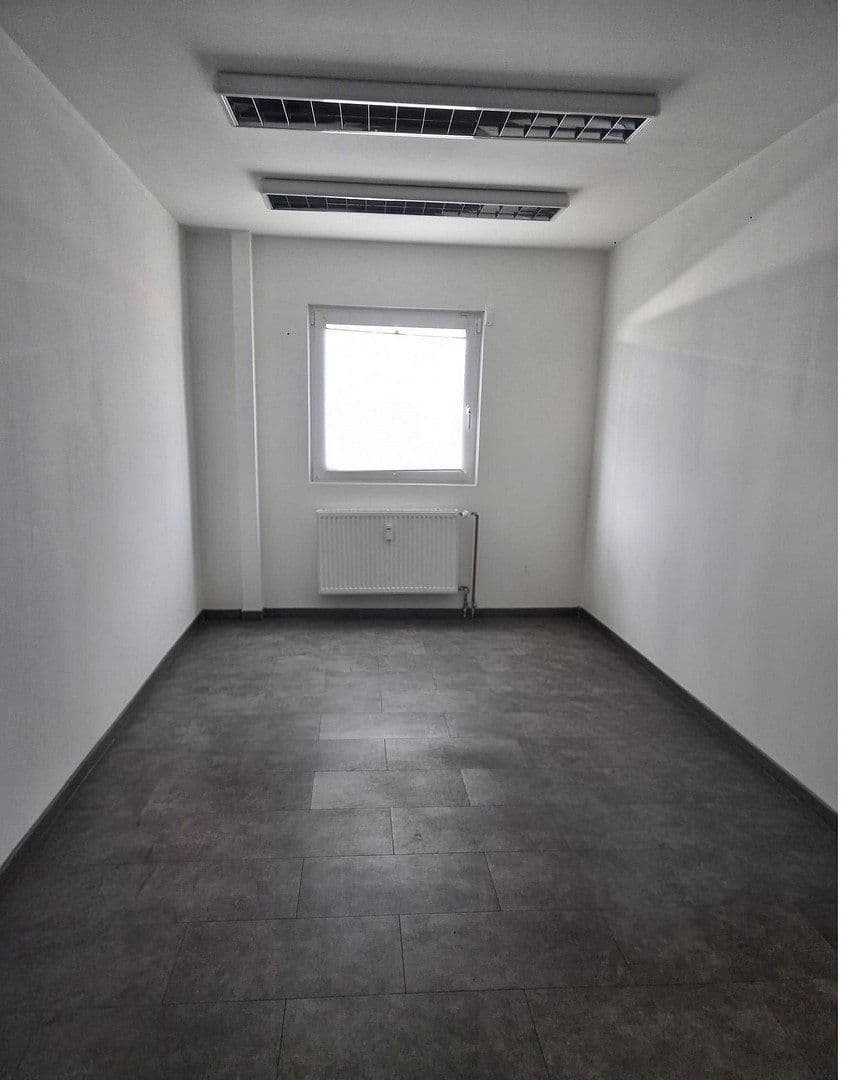 Prenájom nebytového priestoru 632 m², Rudolf-Diesel-Str. 11, Kaltenkirchen, Šlezvicko-Holštajnsko Prenájom nebytového priestoru 632 m², Rudolf-Diesel-Str. 11, Kaltenkirchen, Šlezvicko-Holštajnsko