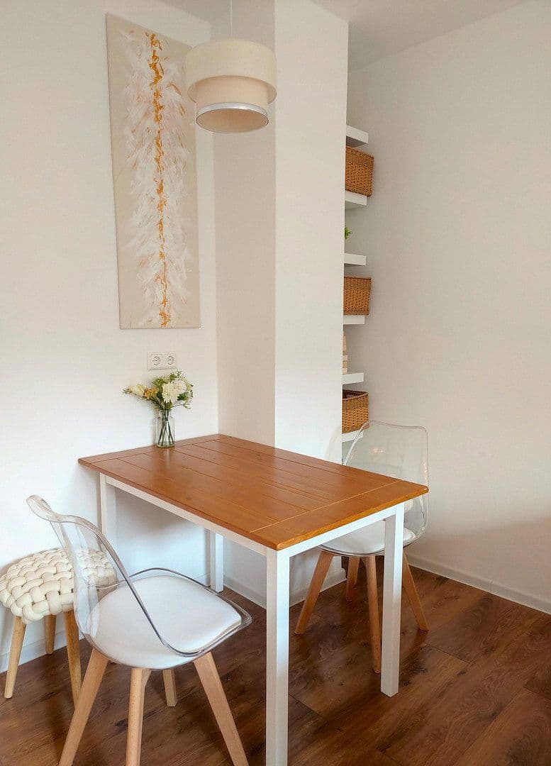 Prenájom bytu 2-izbový 37 m², Moserstraße 15, Stuttgart, Bádensko-Wurttembersko Prenájom bytu 2-izbový 37 m², Moserstraße 15, Stuttgart, Bádensko-Wurttembersko