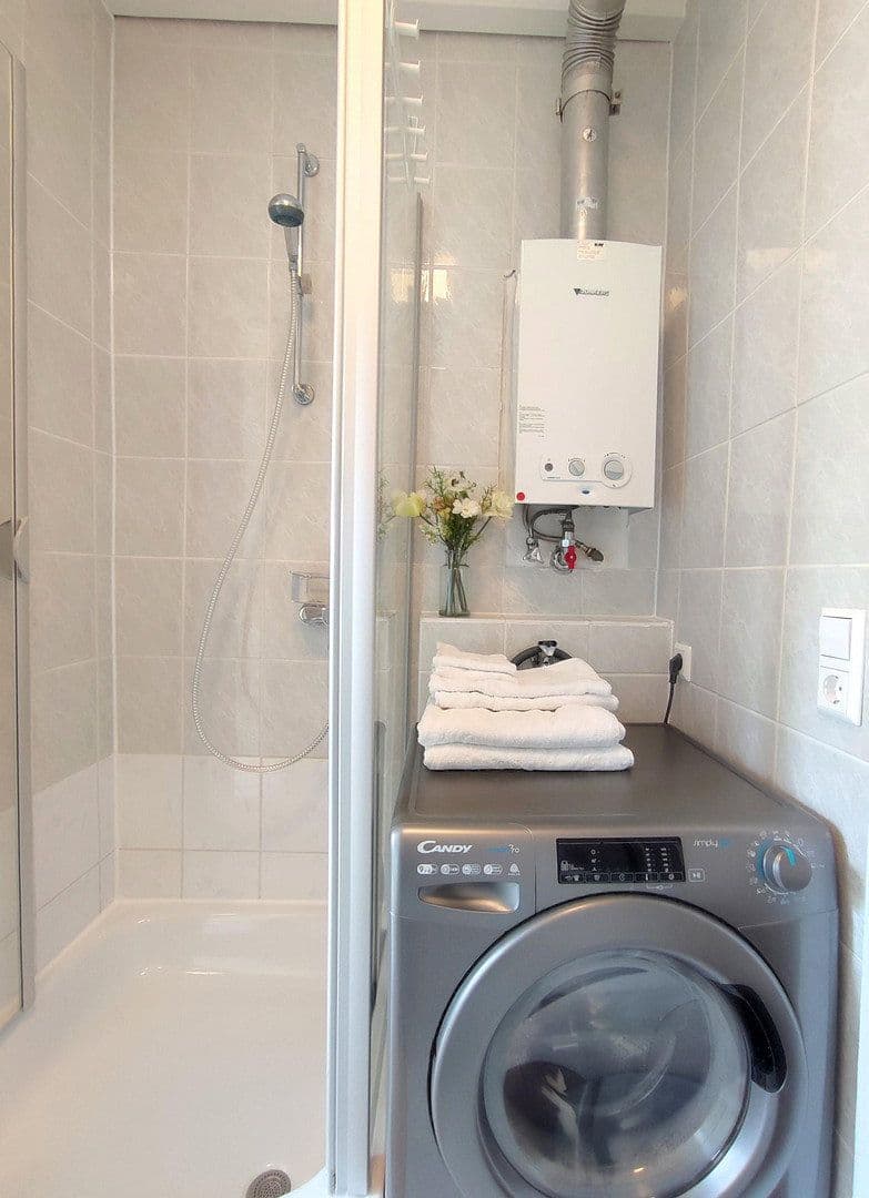 Prenájom bytu 2-izbový 37 m², Moserstraße 15, Stuttgart, Bádensko-Wurttembersko Prenájom bytu 2-izbový 37 m², Moserstraße 15, Stuttgart, Bádensko-Wurttembersko