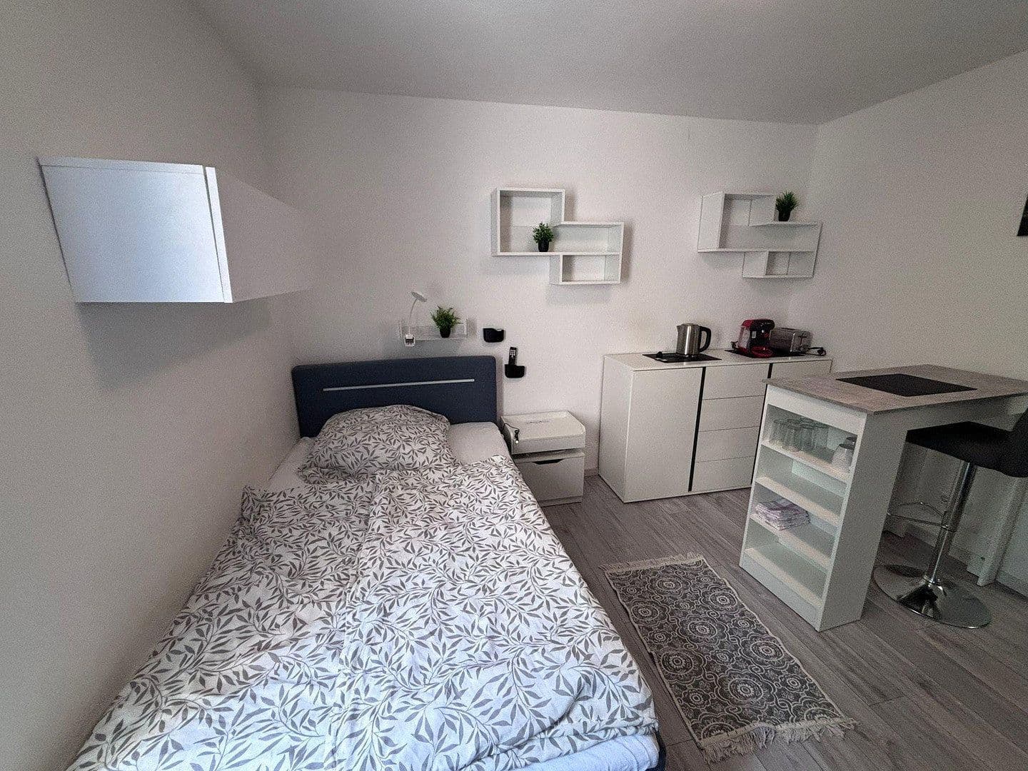 Prenájom bytu 1-izbový 18 m², Turmstr. 16, Aachen, Severné Porýnie - Westfálsko Prenájom bytu 1-izbový 18 m², Turmstr. 16, Aachen, Severné Porýnie - Westfálsko