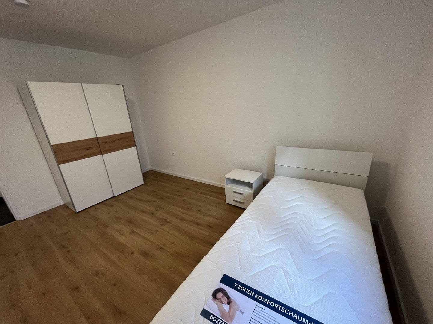 Prenájom bytu 10 m², Victor-Gollancz-Straße 10, Karlsruhe, Bádensko-Wurttembersko Prenájom bytu 10 m², Victor-Gollancz-Straße 10, Karlsruhe, Bádensko-Wurttembersko