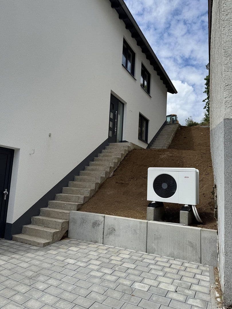 Prenájom domu 161 m², pozemek 539 m², Holzbergstrasse 6a, Rimbach, Hesensko Prenájom domu 161 m², pozemek 539 m², Holzbergstrasse 6a, Rimbach, Hesensko