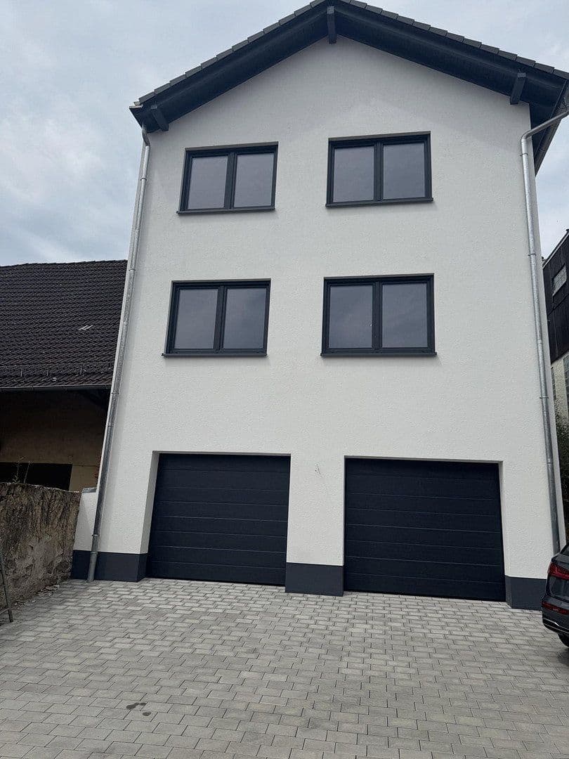 Prenájom domu 161 m², pozemek 539 m², Holzbergstrasse 6a, Rimbach, Hesensko Prenájom domu 161 m², pozemek 539 m², Holzbergstrasse 6a, Rimbach, Hesensko