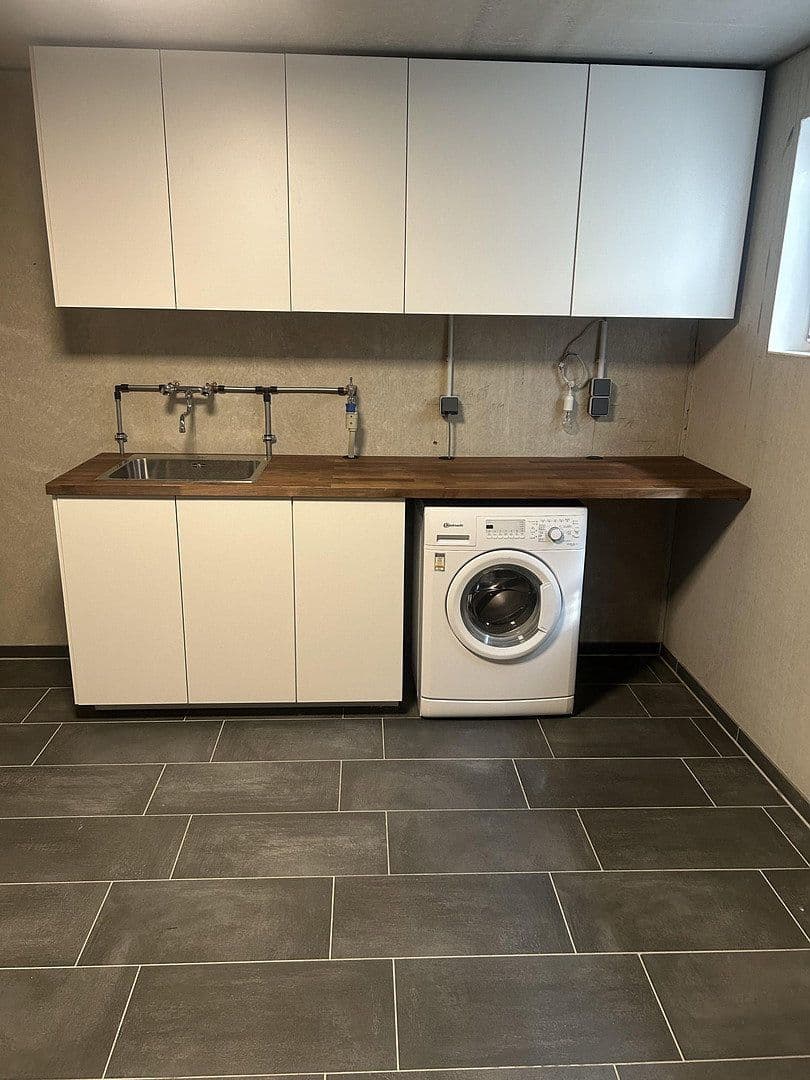 Predaj domu 150 m², pozemek 399 m², Kirchentellinsfurt, Bádensko-Wurttembersko Predaj domu 150 m², pozemek 399 m², Kirchentellinsfurt, Bádensko-Wurttembersko