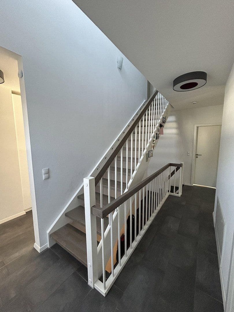 Predaj domu 150 m², pozemek 399 m², Kirchentellinsfurt, Bádensko-Wurttembersko Predaj domu 150 m², pozemek 399 m², Kirchentellinsfurt, Bádensko-Wurttembersko