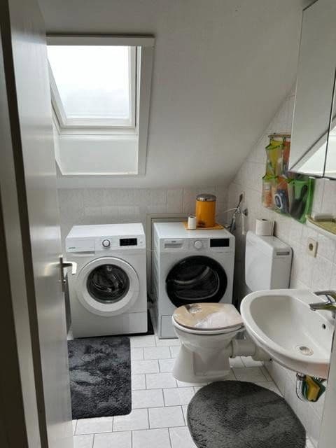 Prenájom bytu 2-izbový 59 m², Kriegerstrasse 3 a, Germering, Bavorsko Prenájom bytu 2-izbový 59 m², Kriegerstrasse 3 a, Germering, Bavorsko