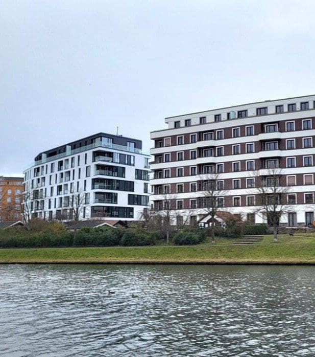 Prenájom bytu 4-izbový 112 m², Berlin, Berlín Prenájom bytu 4-izbový 112 m², Berlin, Berlín