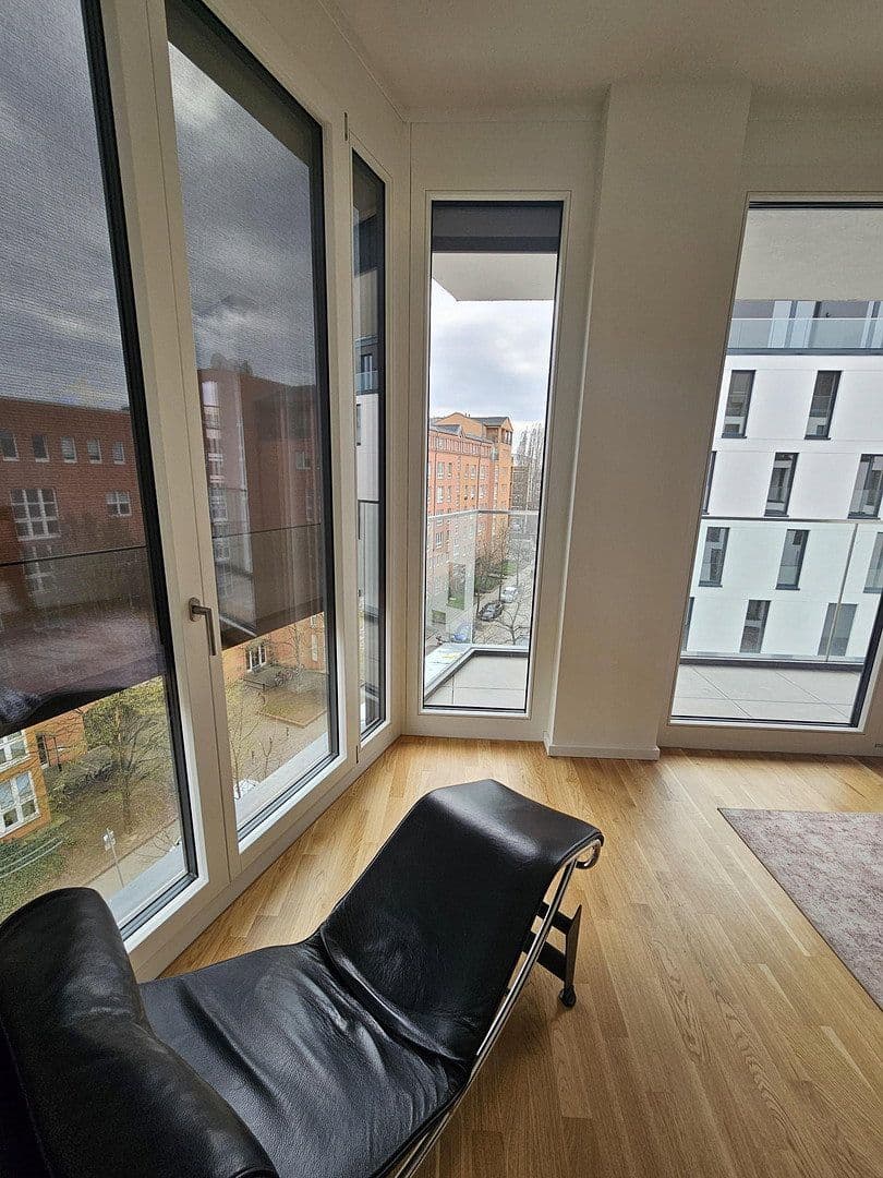 Prenájom bytu 4-izbový 112 m², Berlin, Berlín Prenájom bytu 4-izbový 112 m², Berlin, Berlín