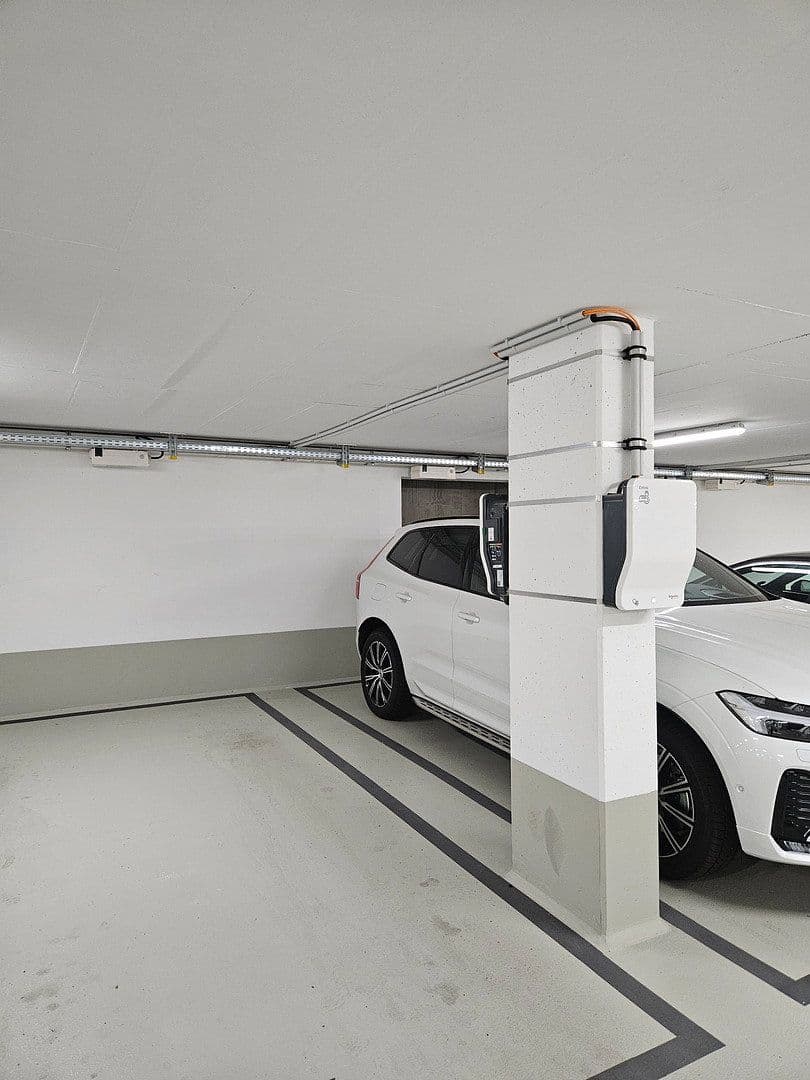 Prenájom bytu 4-izbový 112 m², Berlin, Berlín Prenájom bytu 4-izbový 112 m², Berlin, Berlín