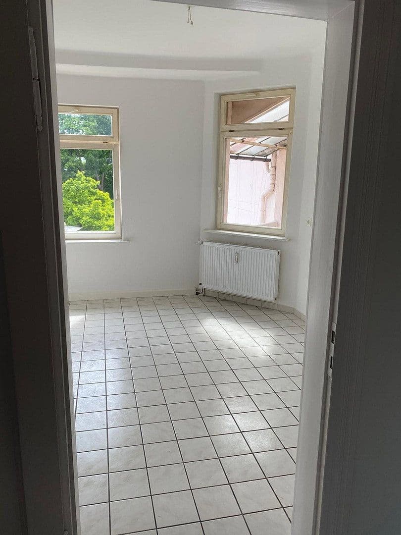Prenájom bytu 5-izbový 107 m², Einbeck, Dolné Sasko Prenájom bytu 5-izbový 107 m², Einbeck, Dolné Sasko