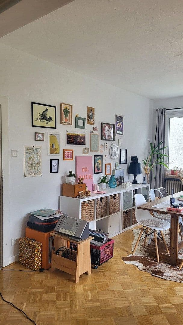 Prenájom bytu 4-izbový 100 m², Schatenstr. 14, Bielefeld, Severné Porýnie - Westfálsko Prenájom bytu 4-izbový 100 m², Schatenstr. 14, Bielefeld, Severné Porýnie - Westfálsko