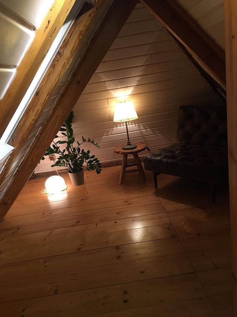 Prenájom domu 46 m², pozemek 38 m², Stuttgart, Bádensko-Wurttembersko Prenájom domu 46 m², pozemek 38 m², Stuttgart, Bádensko-Wurttembersko