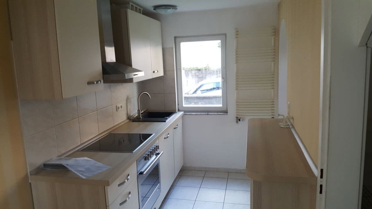 Prenájom domu 46 m², pozemek 38 m², Stuttgart, Bádensko-Wurttembersko Prenájom domu 46 m², pozemek 38 m², Stuttgart, Bádensko-Wurttembersko