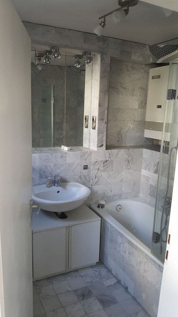 Prenájom domu 46 m², pozemek 38 m², Stuttgart, Bádensko-Wurttembersko Prenájom domu 46 m², pozemek 38 m², Stuttgart, Bádensko-Wurttembersko