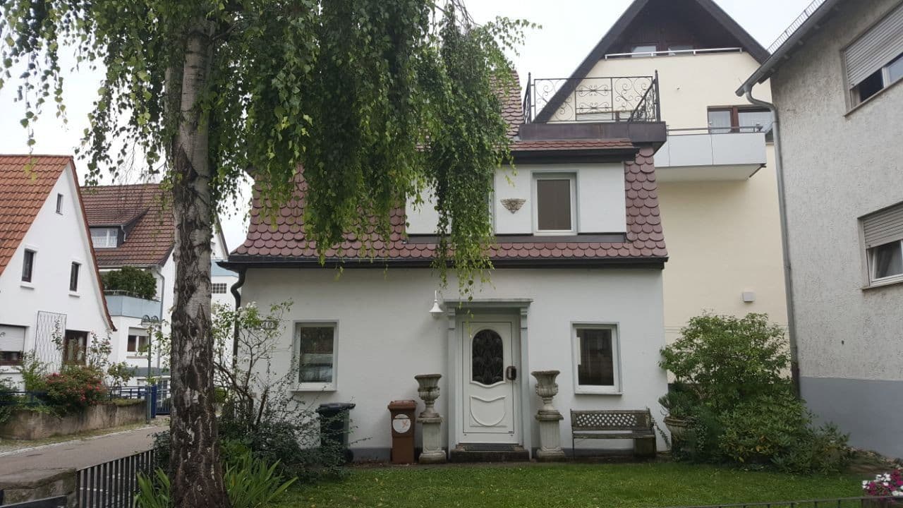 Prenájom domu 46 m², pozemek 38 m², Stuttgart, Bádensko-Wurttembersko Prenájom domu 46 m², pozemek 38 m², Stuttgart, Bádensko-Wurttembersko