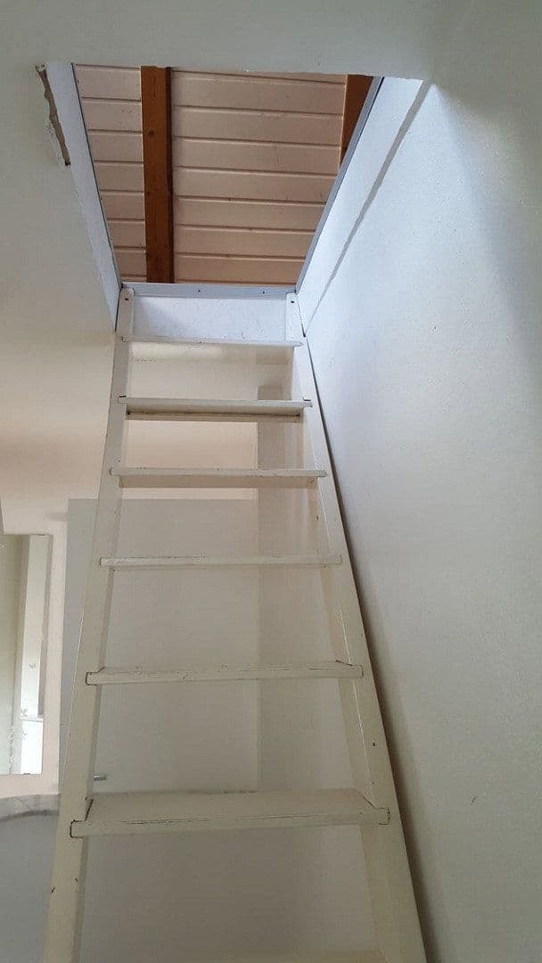 Prenájom domu 46 m², pozemek 38 m², Stuttgart, Bádensko-Wurttembersko Prenájom domu 46 m², pozemek 38 m², Stuttgart, Bádensko-Wurttembersko