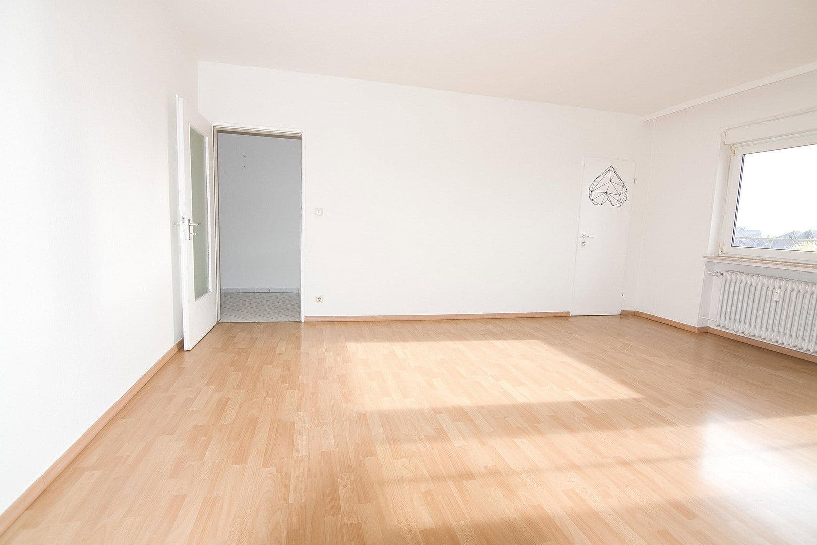 Prenájom bytu 2-izbový 44 m², Schwarzwaldstraße 49, Mörfelden-Walldorf, Hesensko Prenájom bytu 2-izbový 44 m², Schwarzwaldstraße 49, Mörfelden-Walldorf, Hesensko