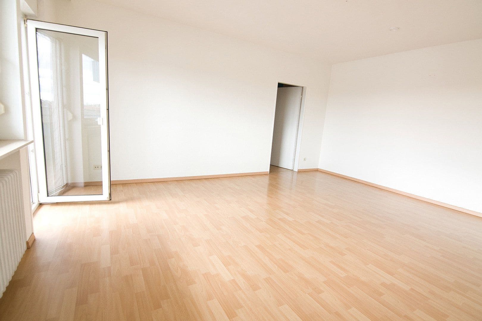 Prenájom bytu 2-izbový 44 m², Schwarzwaldstraße 49, Mörfelden-Walldorf, Hesensko Prenájom bytu 2-izbový 44 m², Schwarzwaldstraße 49, Mörfelden-Walldorf, Hesensko