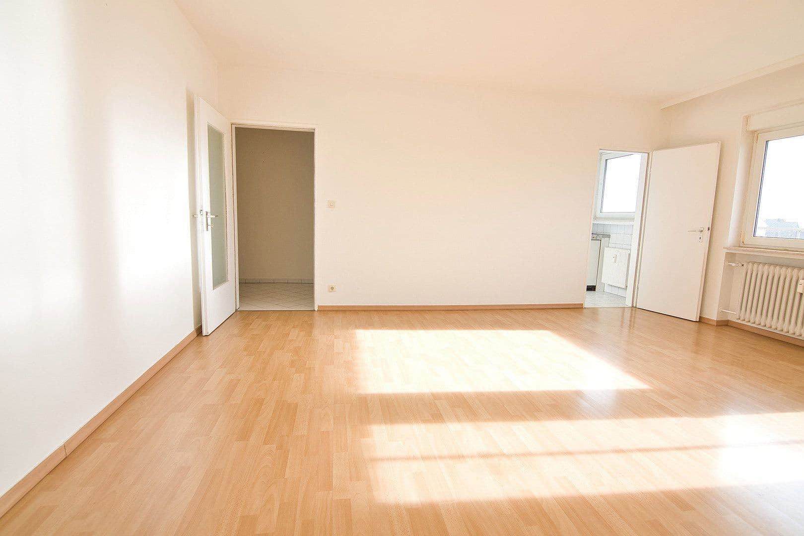 Prenájom bytu 2-izbový 44 m², Schwarzwaldstraße 49, Mörfelden-Walldorf, Hesensko Prenájom bytu 2-izbový 44 m², Schwarzwaldstraße 49, Mörfelden-Walldorf, Hesensko
