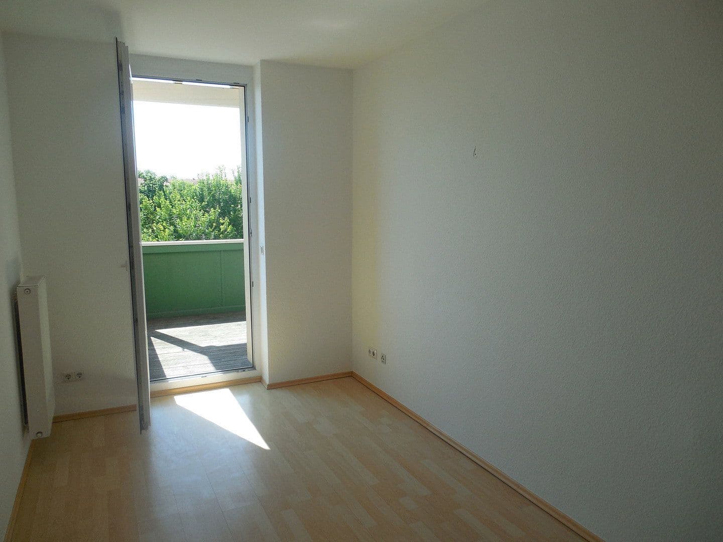 Prenájom bytu 2-izbový 60 m², Rousseaustr. 17, Altenburg, Durínsko Prenájom bytu 2-izbový 60 m², Rousseaustr. 17, Altenburg, Durínsko