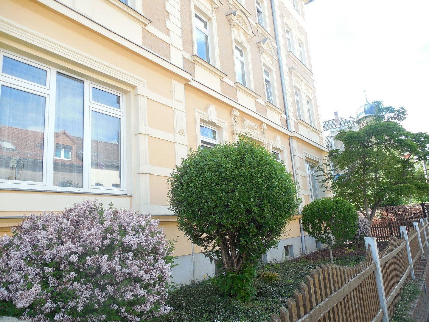Prenájom bytu 2-izbový 60 m², Rousseaustr. 17, Altenburg, Durínsko Prenájom bytu 2-izbový 60 m², Rousseaustr. 17, Altenburg, Durínsko