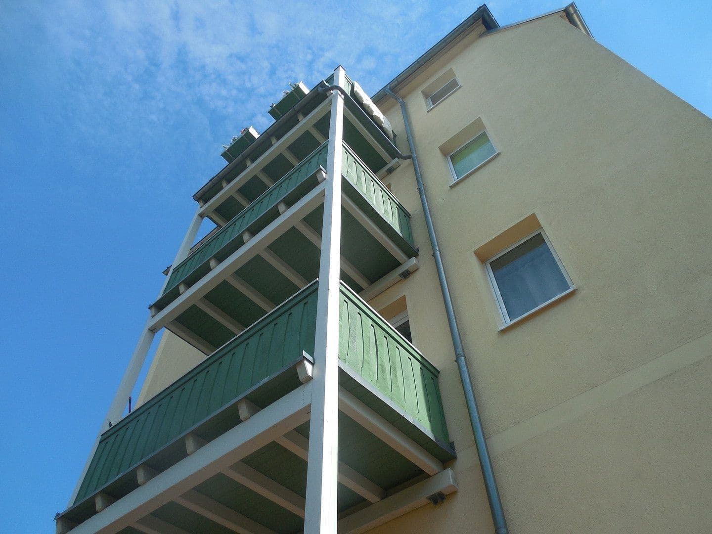 Prenájom bytu 2-izbový 60 m², Rousseaustr. 17, Altenburg, Durínsko Prenájom bytu 2-izbový 60 m², Rousseaustr. 17, Altenburg, Durínsko