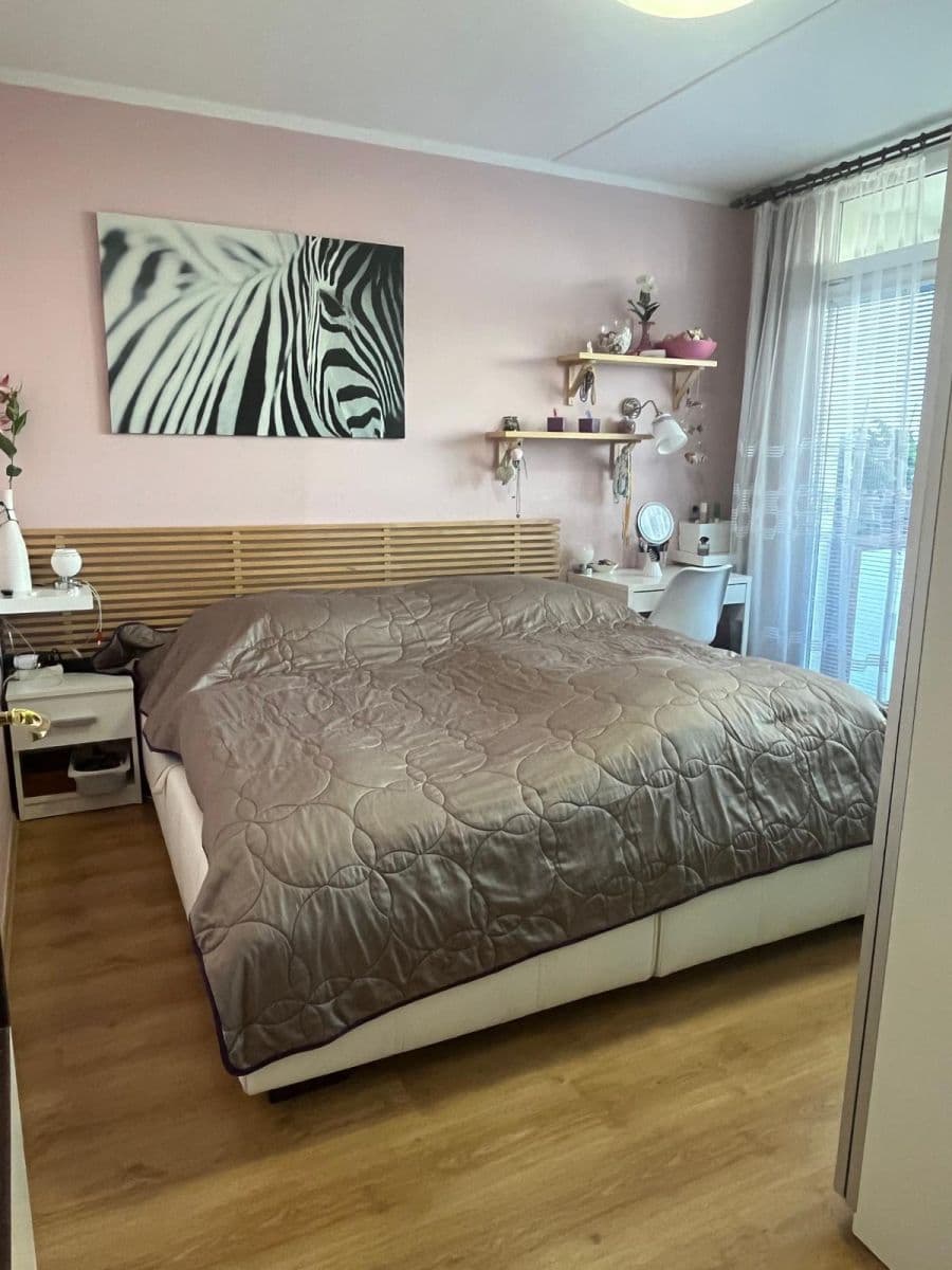 Predaj bytu 3-izbový 78 m², Otradovická, Praha, Praha Predaj bytu 3-izbový 78 m², Otradovická, Praha, Praha