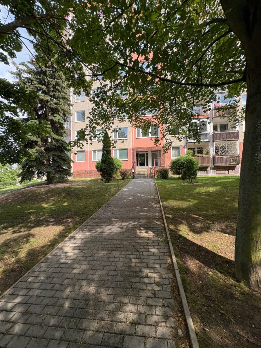 Prenájom bytu 4-izbový 97 m², Renoirova, Praha, Praha Prenájom bytu 4-izbový 97 m², Renoirova, Praha, Praha