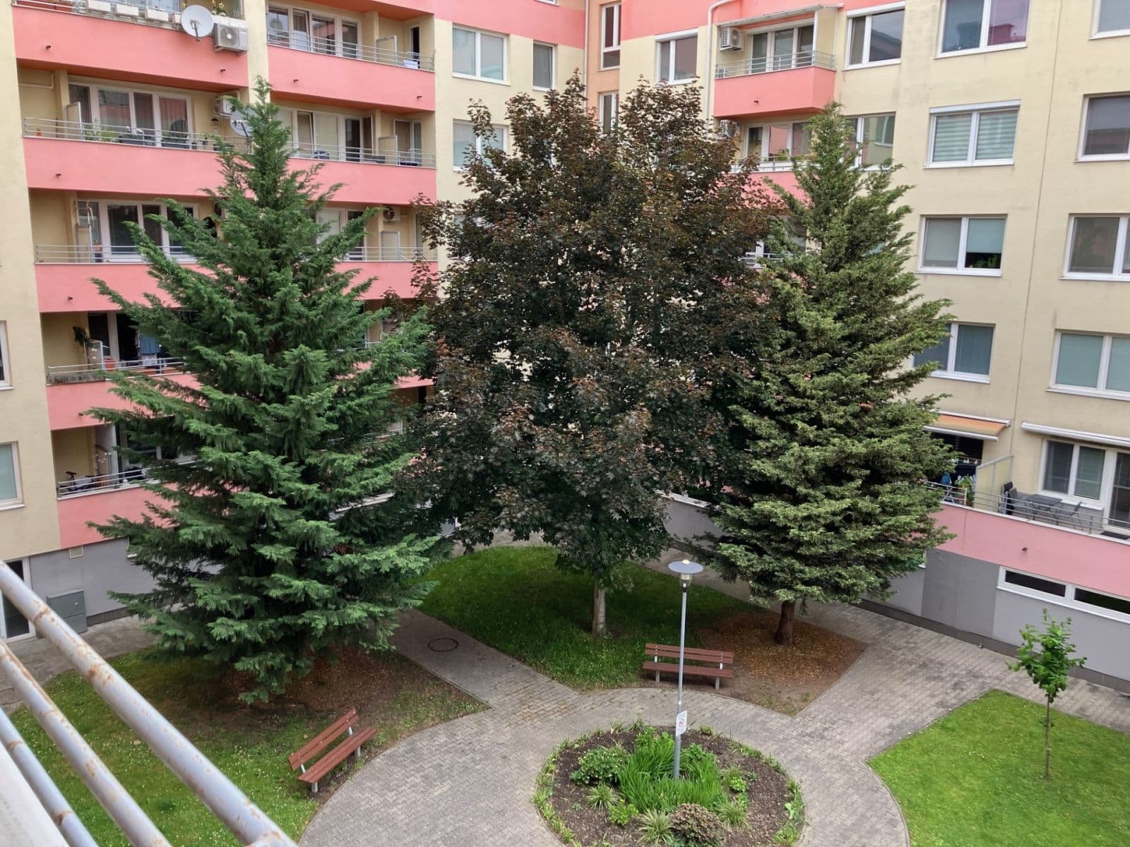Prenájom bytu 1-izbový 50 m², Na križovatkách, Ružinov, Bratislavský kraj Prenájom bytu 1-izbový 50 m², Na križovatkách, Ružinov, Bratislavský kraj