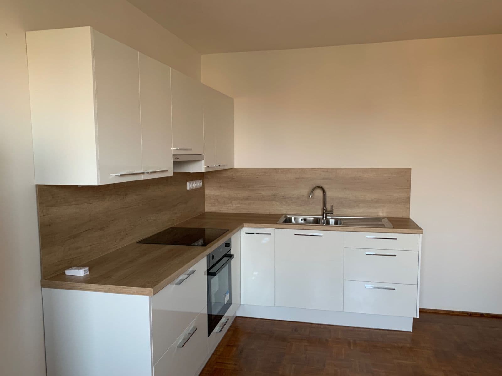 Prenájom bytu 3-izbový 144 m², Roudnice nad Labem, Ústecký kraj Prenájom bytu 3-izbový 144 m², Roudnice nad Labem, Ústecký kraj