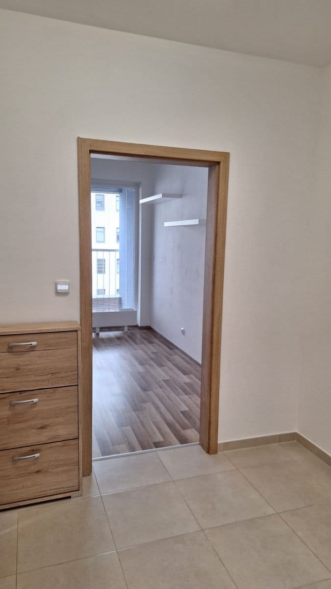 Prenájom bytu 1-izbový 34 m², Oty Bubeníčka, Praha, Praha Prenájom bytu 1-izbový 34 m², Oty Bubeníčka, Praha, Praha