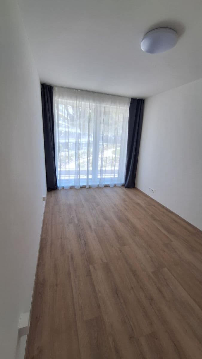 Prenájom bytu 2-izbový 61 m², Bystrcká, Brno, Jihomoravský kraj Prenájom bytu 2-izbový 61 m², Bystrcká, Brno, Jihomoravský kraj