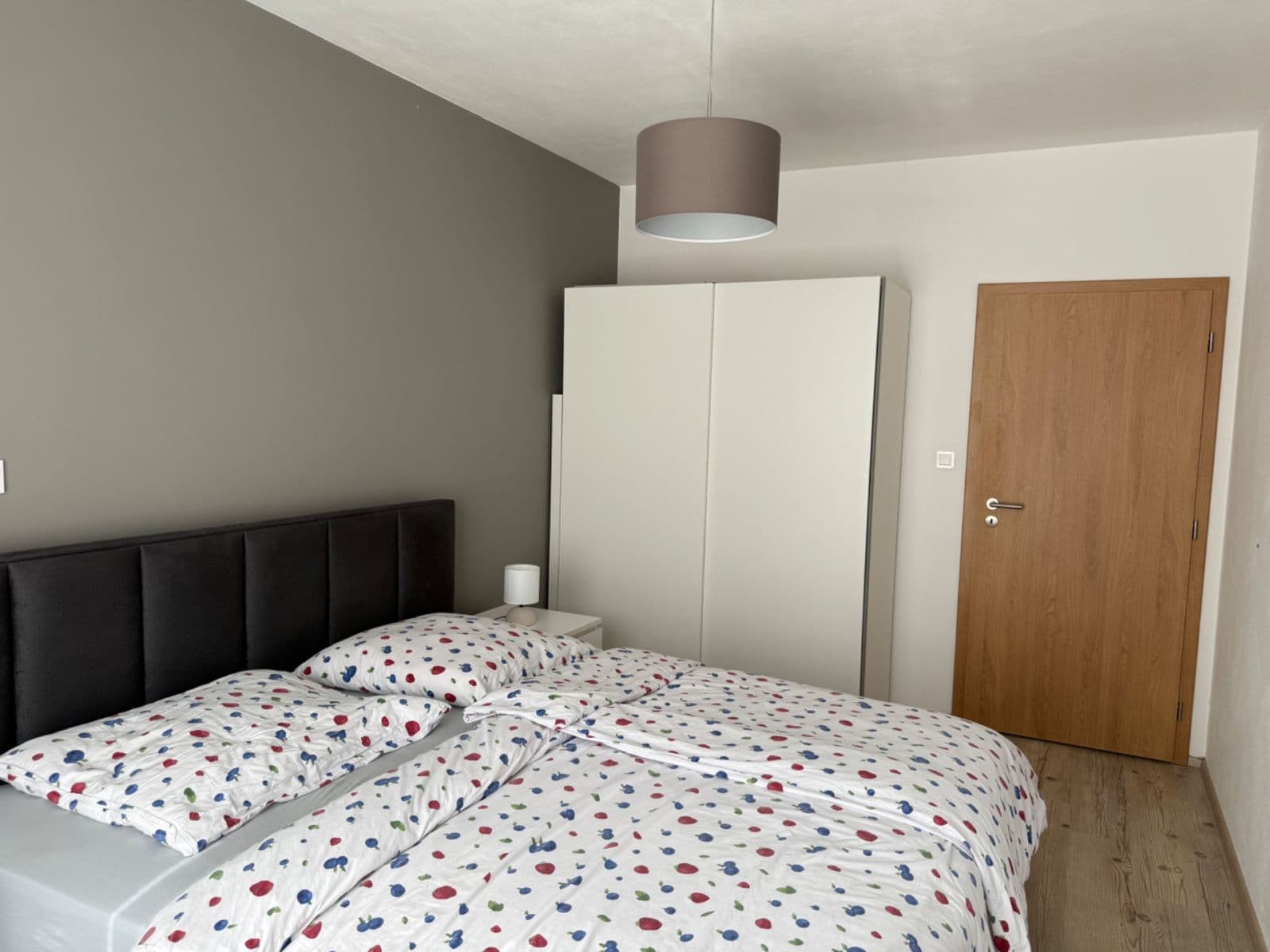 Prenájom bytu 2-izbový 67 m², U Sportovní školy, Pardubice, Pardubický kraj Prenájom bytu 2-izbový 67 m², U Sportovní školy, Pardubice, Pardubický kraj