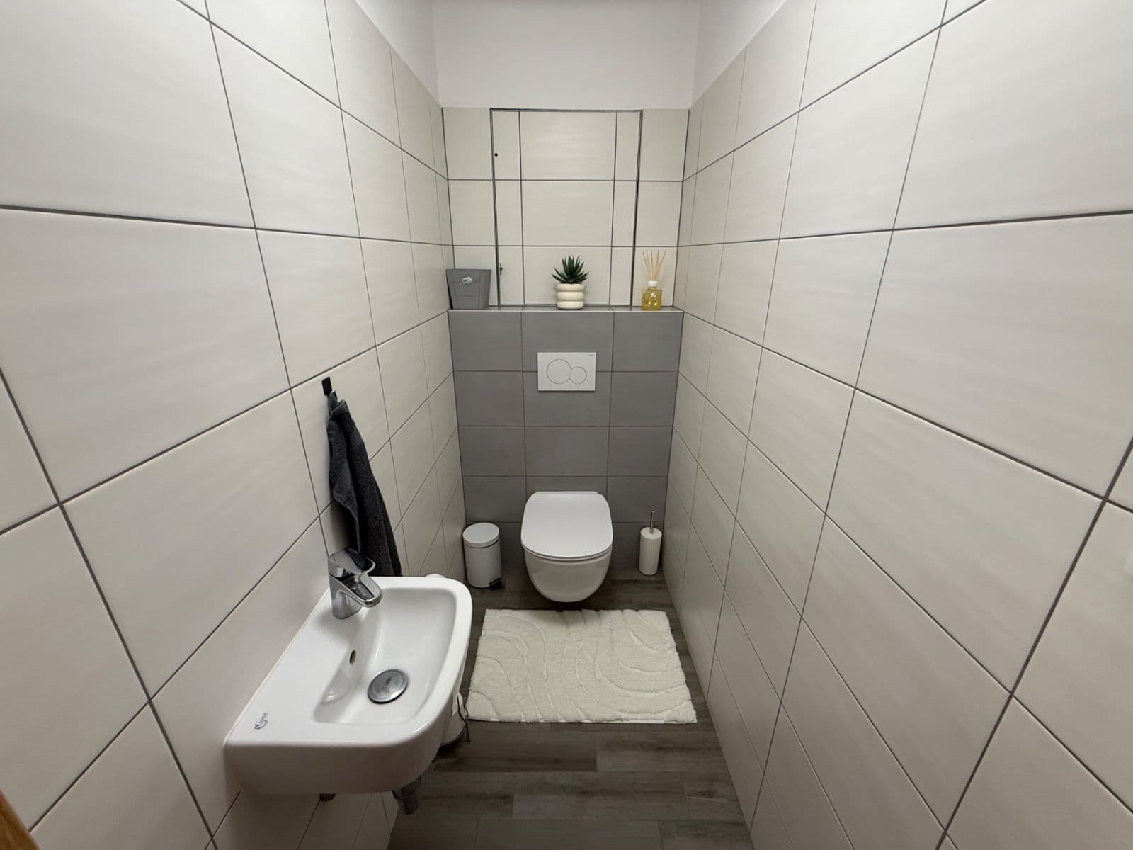 Prenájom bytu 2-izbový 67 m², U Sportovní školy, Pardubice, Pardubický kraj Prenájom bytu 2-izbový 67 m², U Sportovní školy, Pardubice, Pardubický kraj