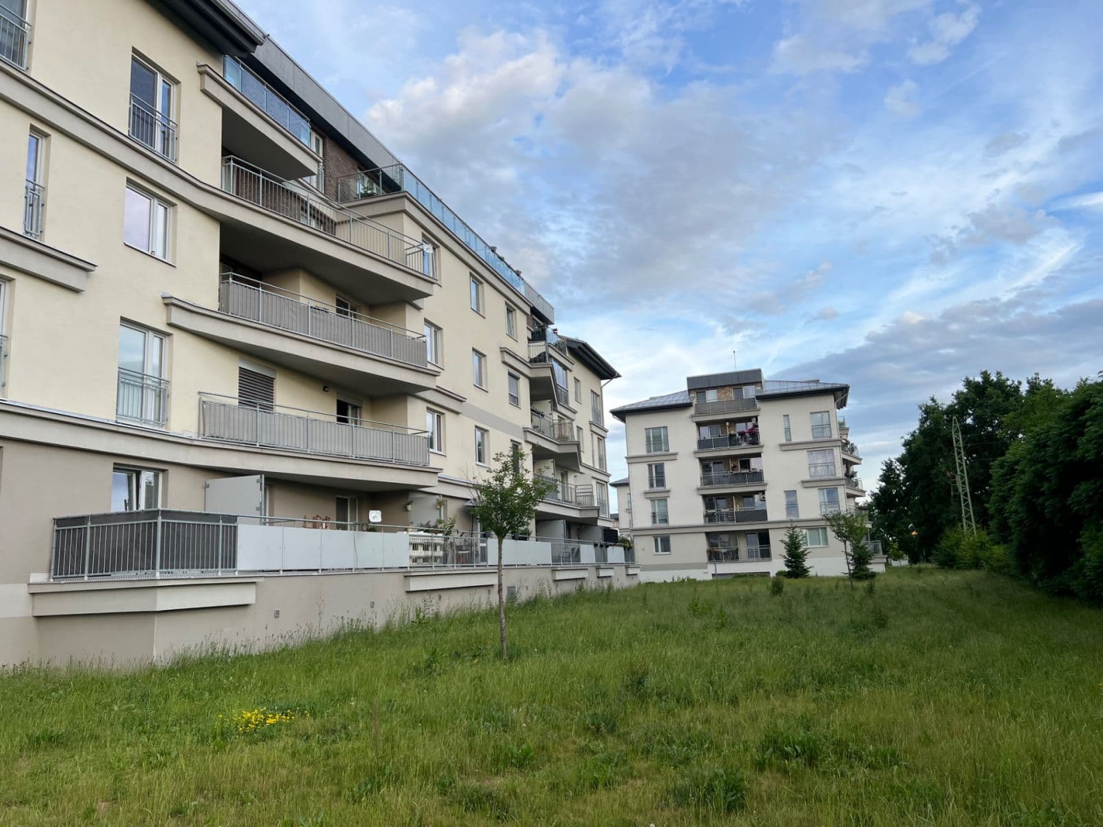 Prenájom bytu 2-izbový 67 m², U Sportovní školy, Pardubice, Pardubický kraj Prenájom bytu 2-izbový 67 m², U Sportovní školy, Pardubice, Pardubický kraj