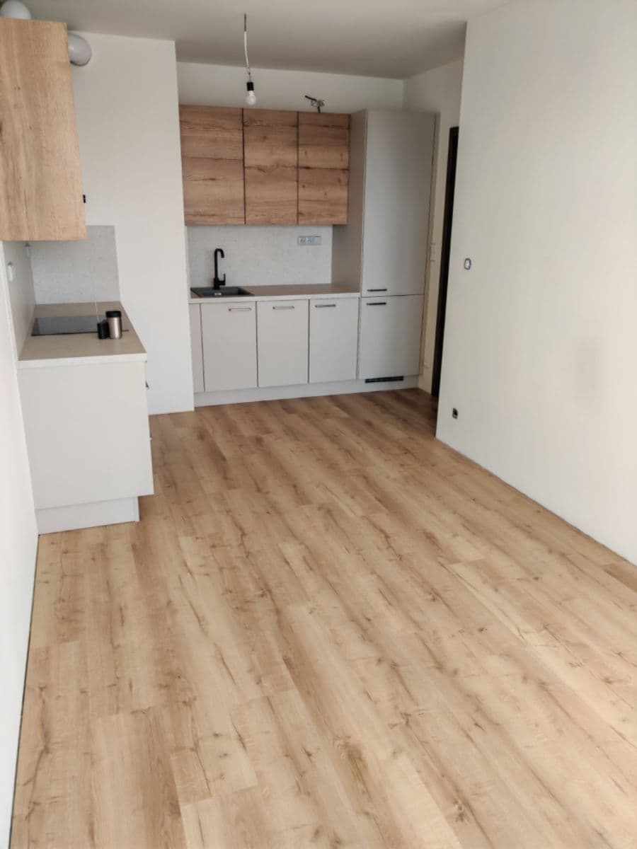 Prenájom bytu 2-izbový 44 m², Honzíkova, Praha, Praha Prenájom bytu 2-izbový 44 m², Honzíkova, Praha, Praha