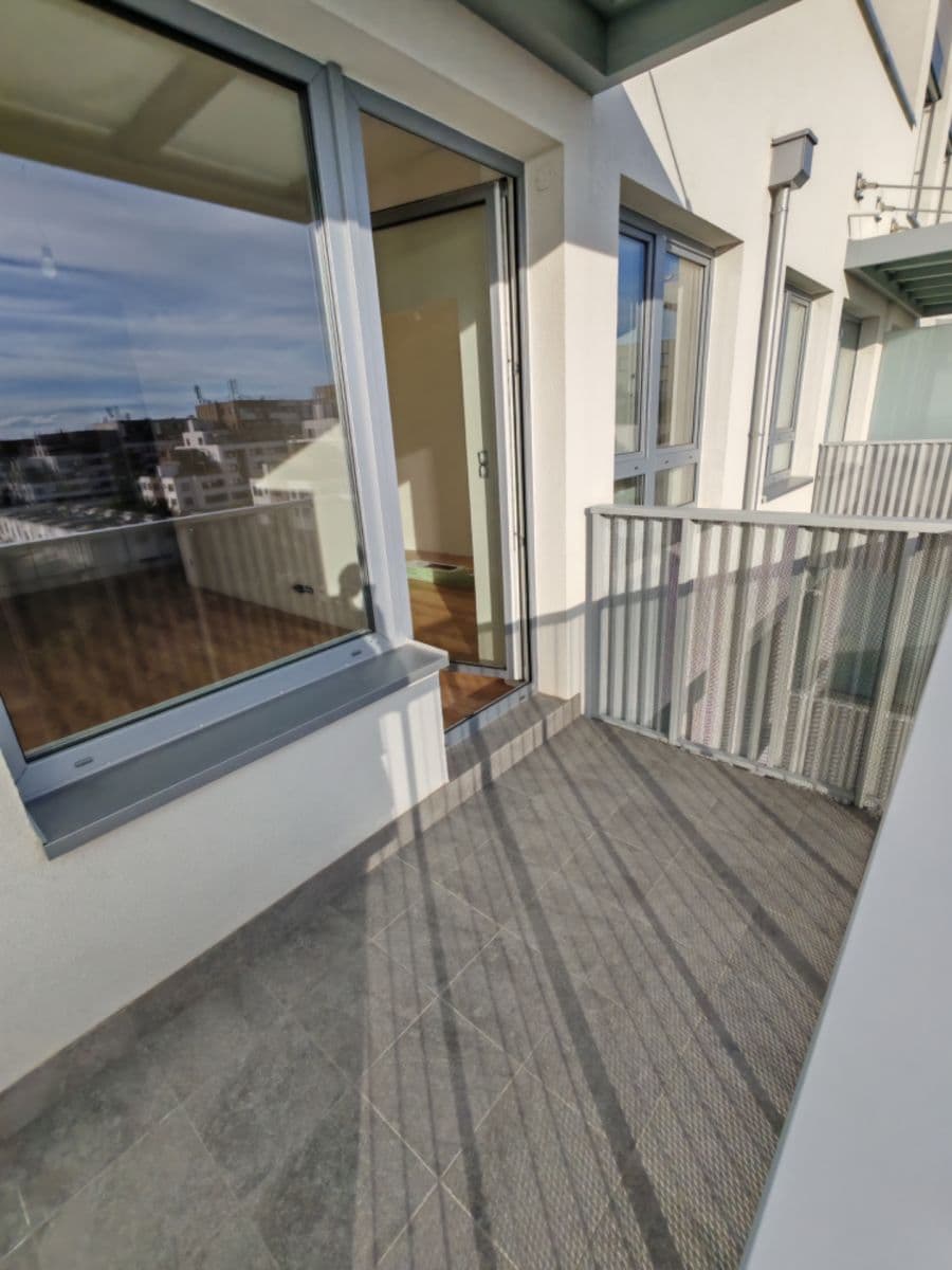 Prenájom bytu 2-izbový 44 m², Honzíkova, Praha, Praha Prenájom bytu 2-izbový 44 m², Honzíkova, Praha, Praha