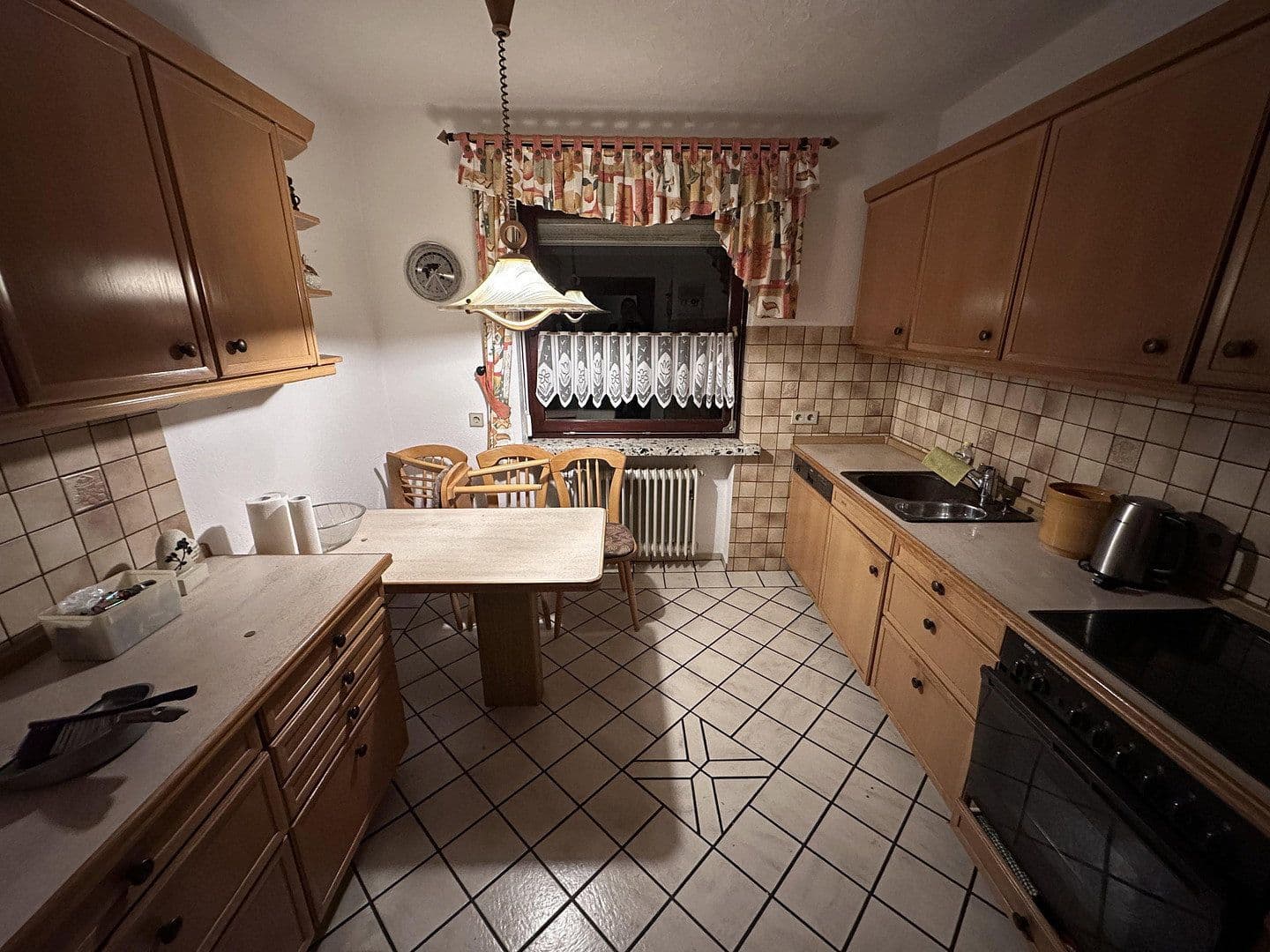 Predaj domu 230 m², pozemek 750 m², Am Hainberg 42, Moringen, Dolné Sasko Predaj domu 230 m², pozemek 750 m², Am Hainberg 42, Moringen, Dolné Sasko