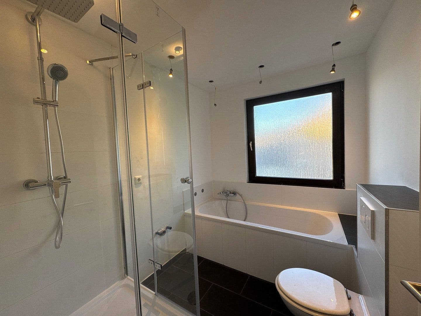 Predaj bytu 2-izbový 65 m², Mülheim, Severné Porýnie - Westfálsko Predaj bytu 2-izbový 65 m², Mülheim, Severné Porýnie - Westfálsko