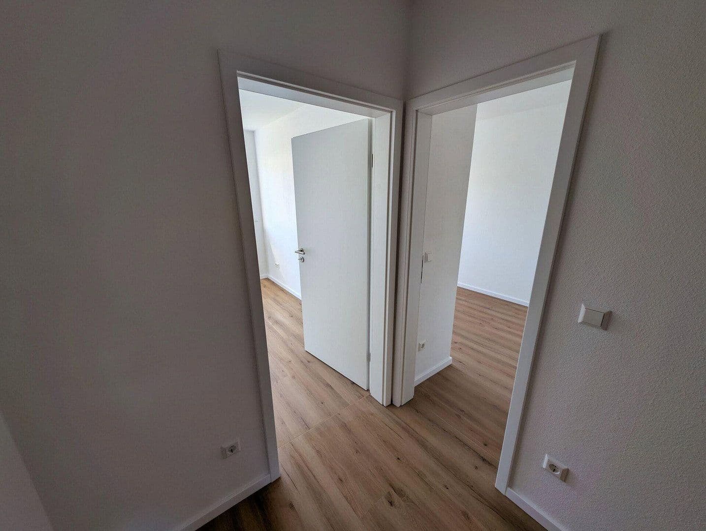 Prenájom bytu 4-izbový 96 m², Stöckhofstraße 1, Leonberg, Bádensko-Wurttembersko Prenájom bytu 4-izbový 96 m², Stöckhofstraße 1, Leonberg, Bádensko-Wurttembersko