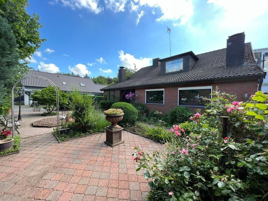 Prenájom domu 214 m², pozemek 740 m², Hagen im Bremischen, Dolné Sasko Prenájom domu 214 m², pozemek 740 m², Hagen im Bremischen, Dolné Sasko
